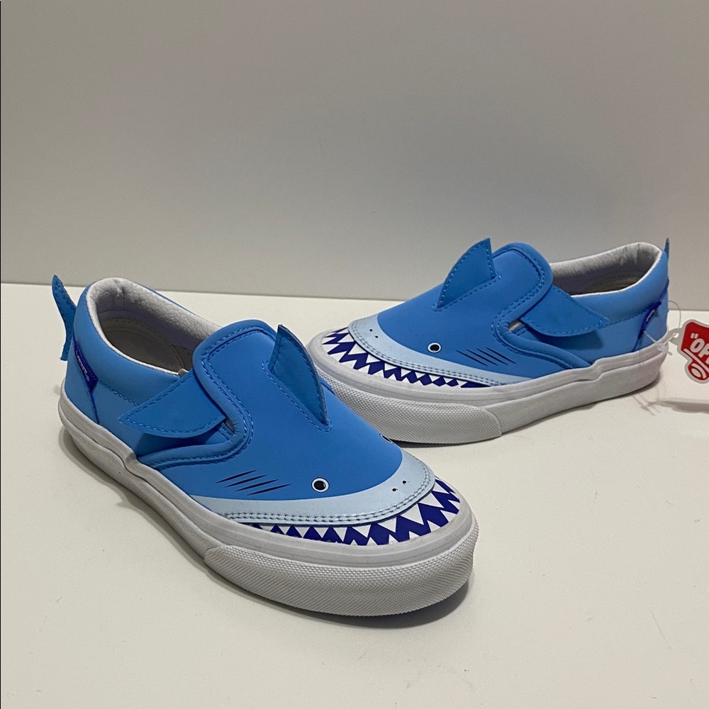 Vans Shark Boys Slip Ons